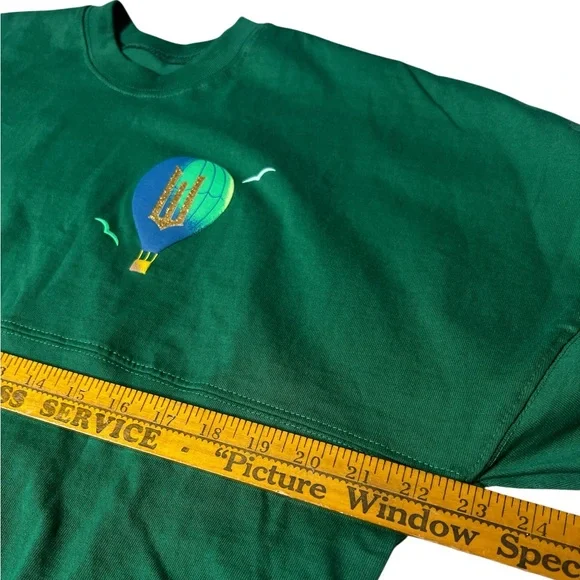 Wicked Emerald City Spirit Jersey Green Gold Glitter Universal Studios Small